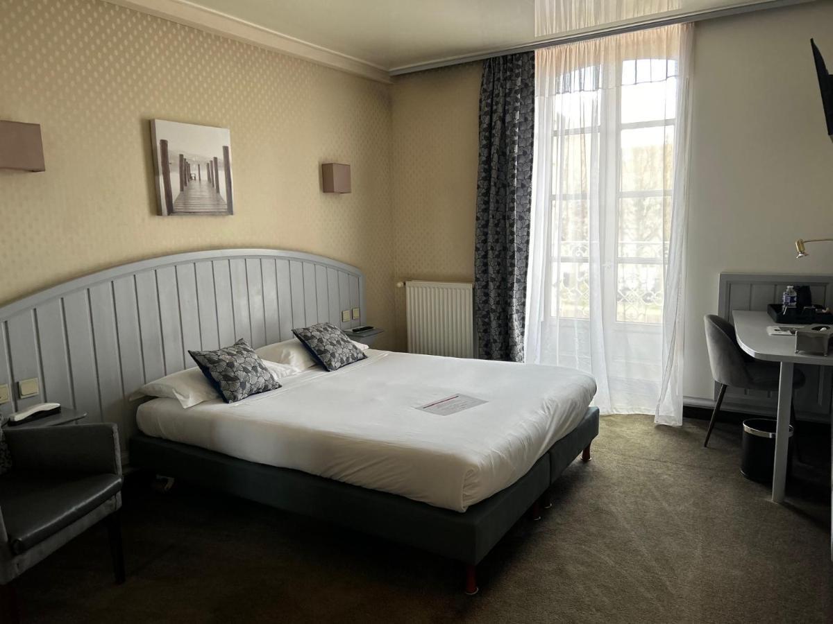Cit'Hotel Le Challonge Dinan Esterno foto